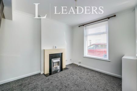 2 bedroom mid-terrace to rent Penhale Road, Fratton PO1 - Photo 4