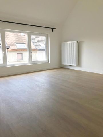 Gerenoveerde woning met 2 slaapkamers in retrotegel - Foto 4