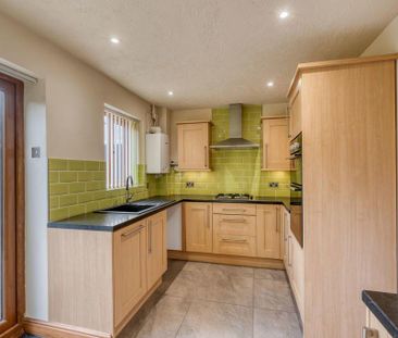 2 bedroom terraced house to rent - Photo 4
