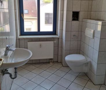 Perfekte Wohnung mit WohlfÃ¼hlcharakter, schÃ¶nem Balkon und Tagesl... - Photo 1