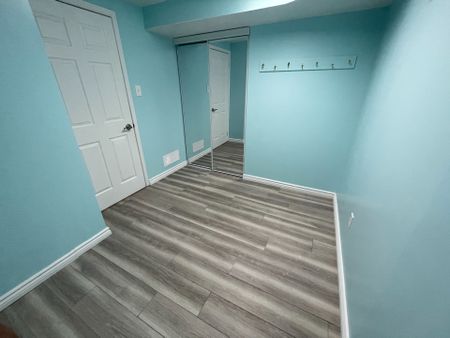 For Lease - 76 Piperbrook Crescent Unit# Basement Apartment, Toronto, Ontario - Photo 4