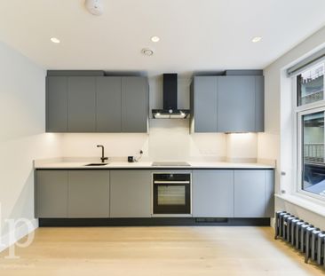 1 Bedroom Apartment, Berwick Street, Soho, W1F - Photo 4