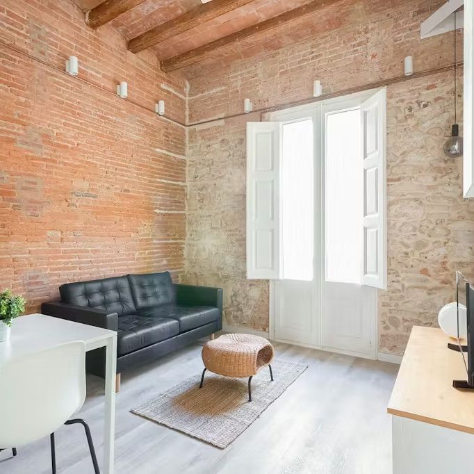 Carrer de Sant Pere Màrtir, Barcelona, Catalonia 08012 - Foto 1