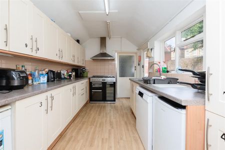 Carnarvon Road, Redland - Photo 4
