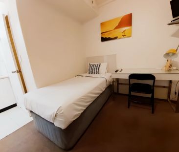 Studio Single - Photo 5