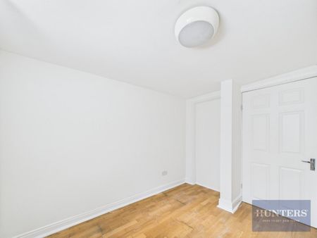 1 bedroom Flat To Let - Photo 4
