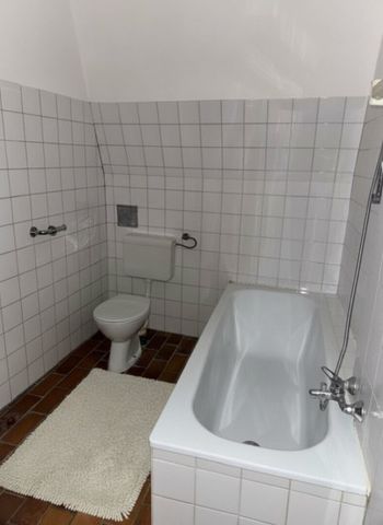 HIT! GÜNSTIG,FREUNDLICH, BEQUEME 2 ZIMMER WOHNUNG IM ZENTRUM ! - Foto 4