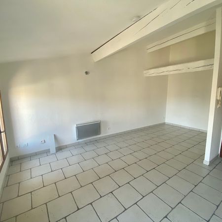 Location Appartement 1 pièce 23m² - Photo 4