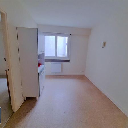 Location Appartement 1 pièce 24m² BOURG EN BRESSE 01000 - Photo 4