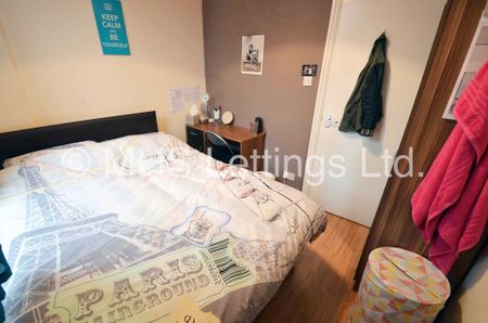 4 Bedroom End Terraced House for rent in William Street - Photo 5