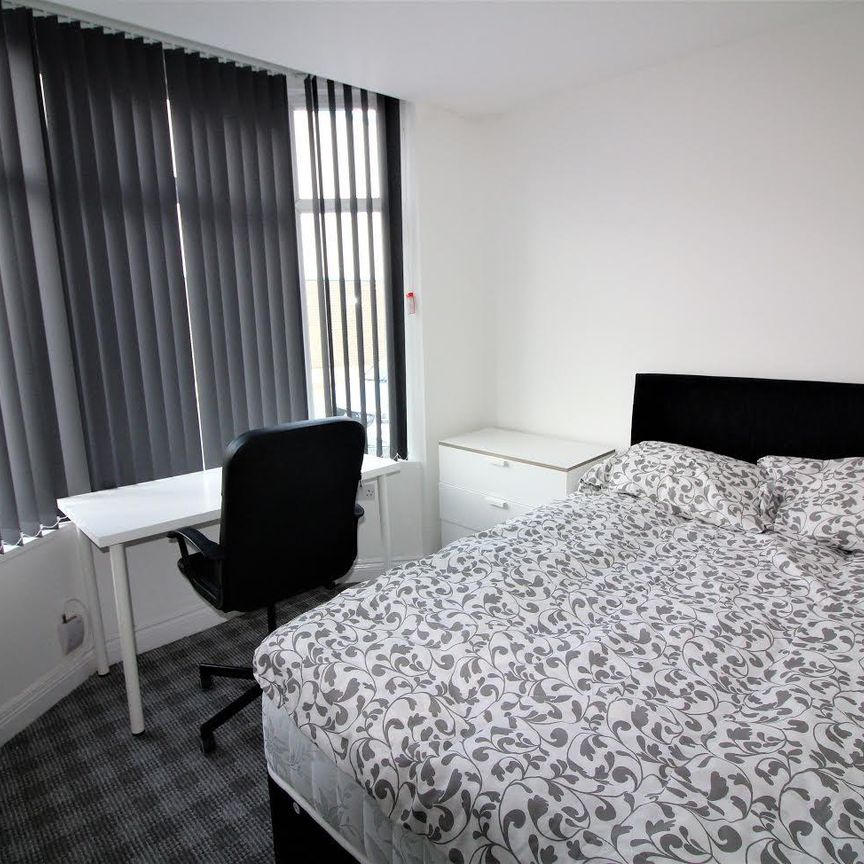 Flat 1 - Photo 1