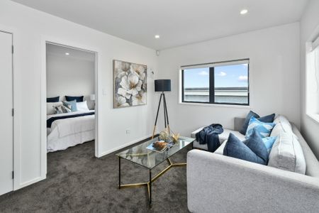 One Bedroom Loft - Self Contained - Photo 4