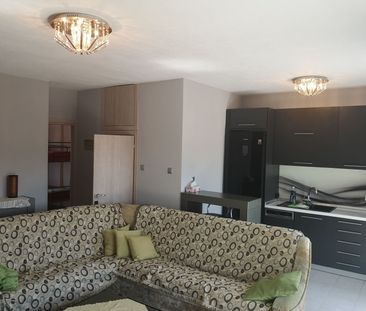 Studio/Γκαρσονιέρα για ενοικίαση Σκεπάρνη (Αμπελόκηποι) - Photo 4