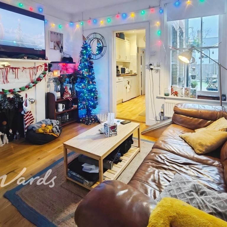 2 bedroom terraced house to rent - Photo 1