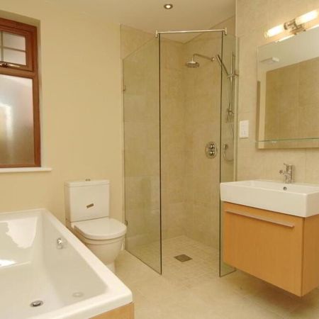 Apartment 1 556 Upper Newtownards Road, Belfast, BT4 3HE - Photo 3
