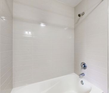 For Lease - 15 Silver Charm Drive, East Gwillimbury, Ontario - Photo 1