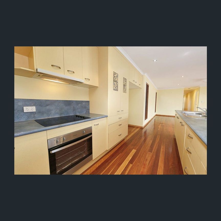 29 Amaroo Crescent, Innes Park, Qld 4670 - Photo 1