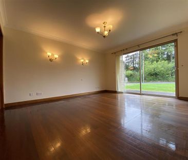 4 bedroom detached bungalow to rent - Photo 1