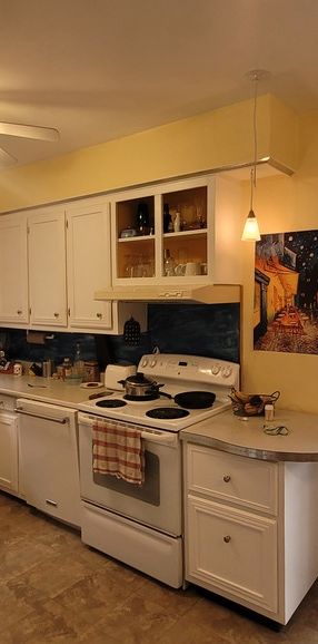 : 5 ½ - Photo 1