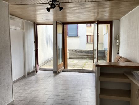 T2 EN DUPLEX AVEC TERRASSE - TARARE - Photo 5