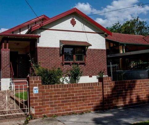 Ashfield - Photo 1