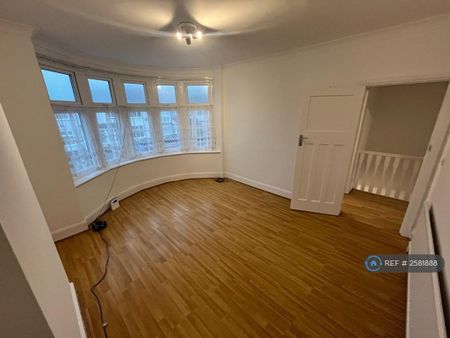 3 bedroom terraced house to rent - Photo 2