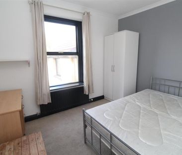 6 bedroom private hall to rent - Photo 4