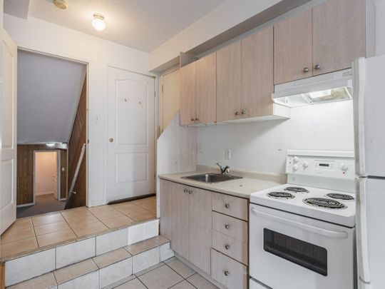 For Lease - 24 Coast Avenue Unit# Lower, Vaughan, Ontario - Photo 1