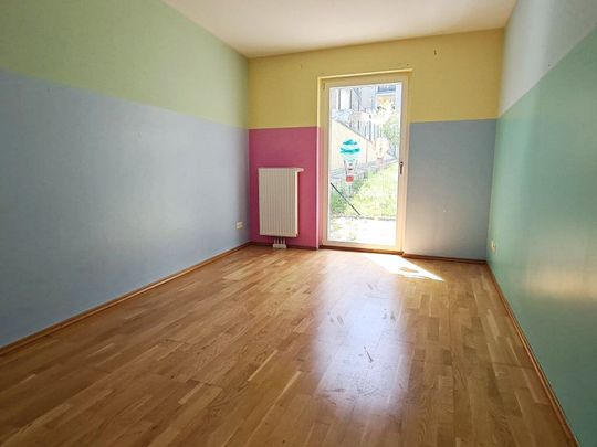 UNBEFRISTET, HOFRUHELAGE, 106 m2 Gewerbefläche mit 41 m2 Terrasse, 4 Zimmer, Küche, Sanitäranlagen, Parketten - Photo 1