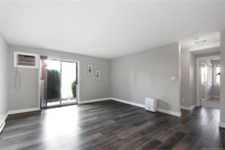 2 Bed, 2 Bath Lower Mission - Photo 3