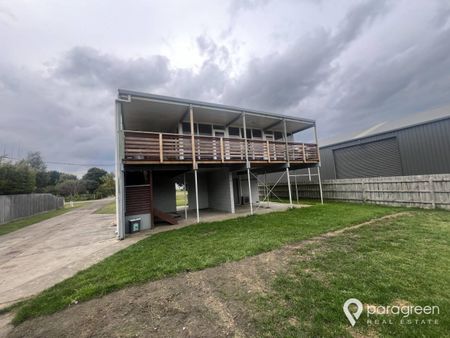 Two Story Home in Port Welshpool - Photo 3