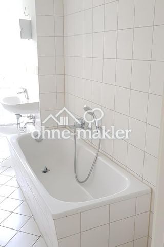 Einziehen und wohlfühlen! Helle 2-Zimmer Erstbezug mit Kamin, Balkon, neuer EBK Elterlein - Foto 3