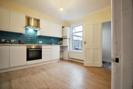 2 bedroom house to rent - Photo 2