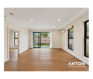 Modern 3-Bedroom Townhouse in a Convenient Mentone Location - Photo 3