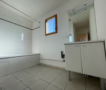 Location Appartement 3 pièces 68m² - Photo 5
