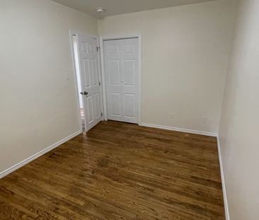 For Lease - 37 Rutherford Drive Unit# Main Floor, Kitchener, Ontario - Photo 3