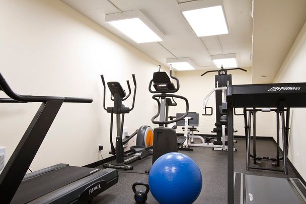 Barclay Towers - Photo 1