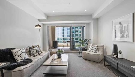 Two bedroom, Two bathroom on SPLIT LEVEL - FUR... - Photo 2