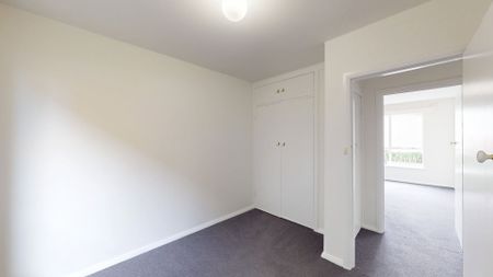 Welcome to Essendon! - Photo 4