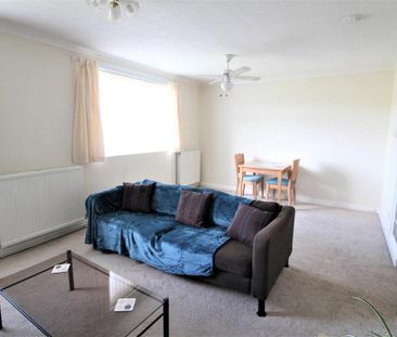 2 bedroom private hall to rent - Photo 4