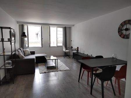 Location Appartement 1 pièce 48m² ORLEANS 45000 - Photo 4