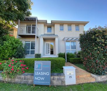 15 ISLINGTON ROAD, Stanhope Gardens NSW 2768 - House For Rent | Domain - Photo 2