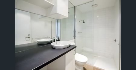 Stylish, Bright & Perfectly Positioned Living on Malvern Road - Photo 5