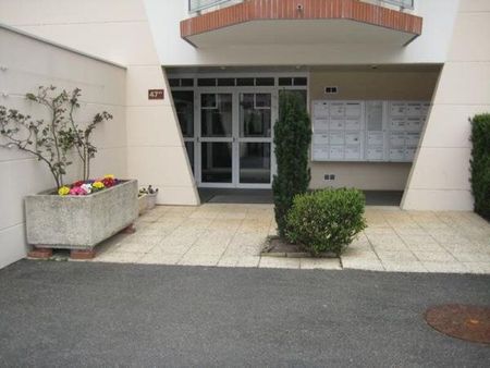 Location Appartement 2 pièces 51m² ORLEANS 45100 - Photo 5