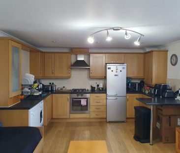 2 bedroom flat to rent - Photo 5