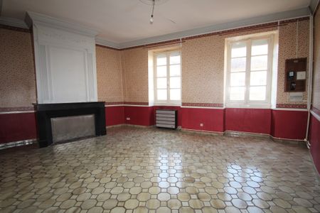 Location Appartement 1 pièce 37m² DECIZE 58300 - Photo 2