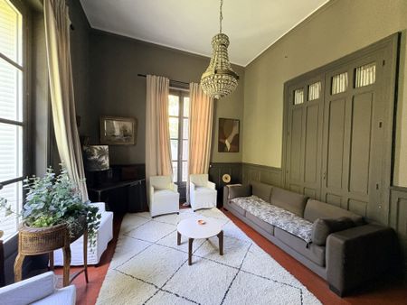 Location Maison 8 pièces 300m² COLLONGES AU MONT D OR 69660 - Photo 2