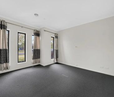 Ideal Family Lifestyle in a Sought-After Location!! - Photo 3