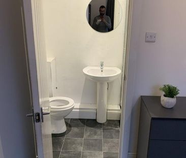 2 bedroom house share to rent - Photo 6