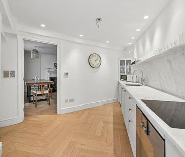 SHORT LET: Elegant Georgian townhouse with a private roof terrace i... - Photo 5